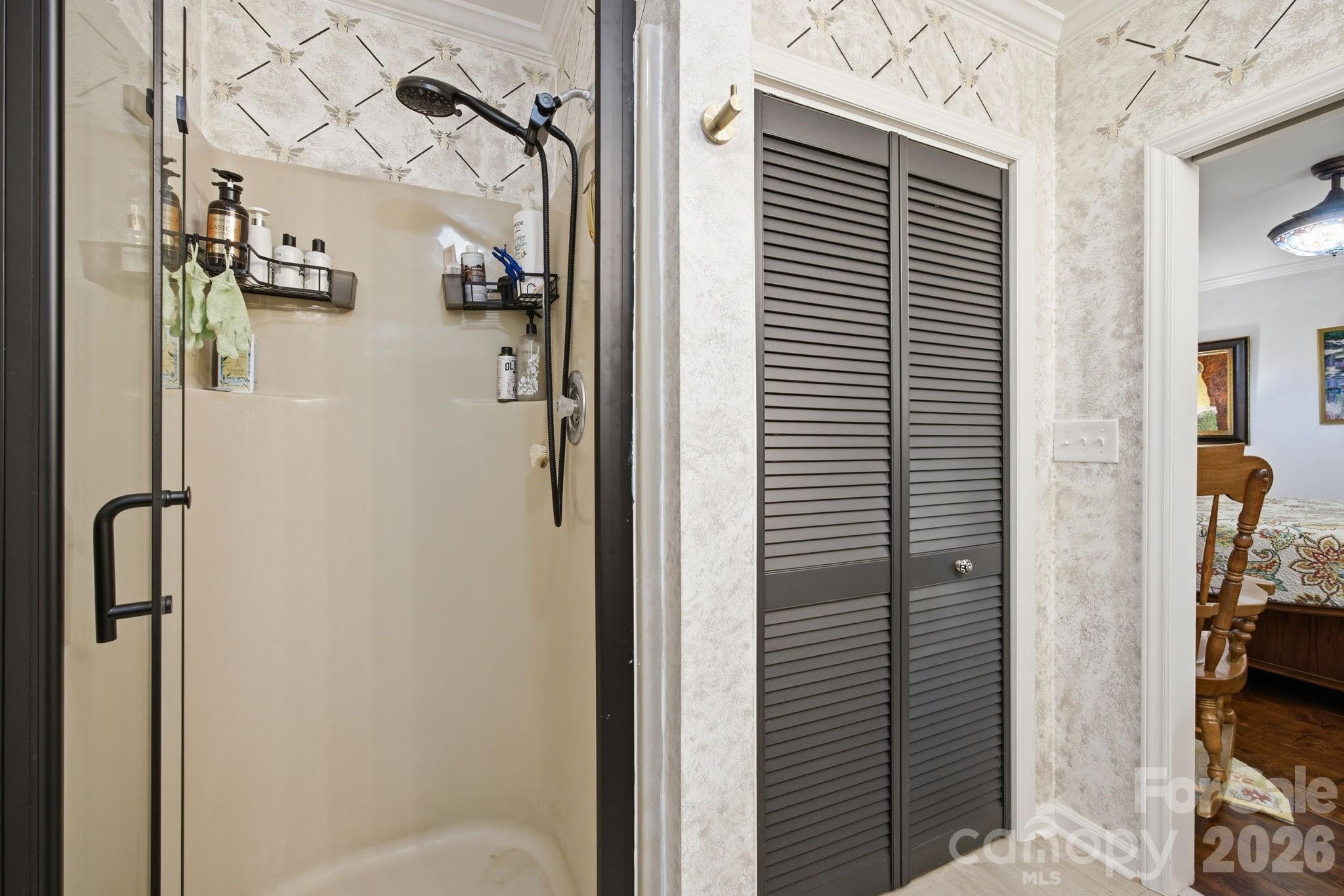 Diamond Ridge Condominiums - Residential