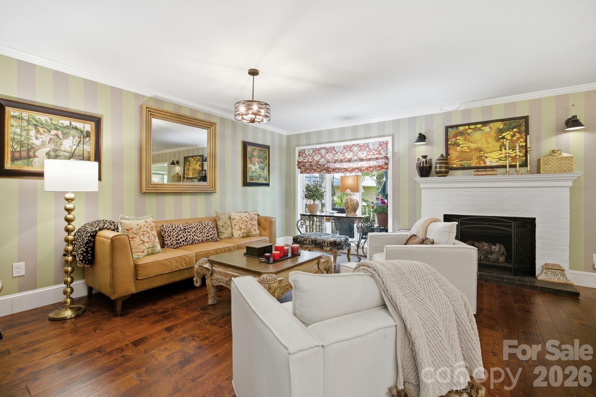 Diamond Ridge Condominiums - Residential