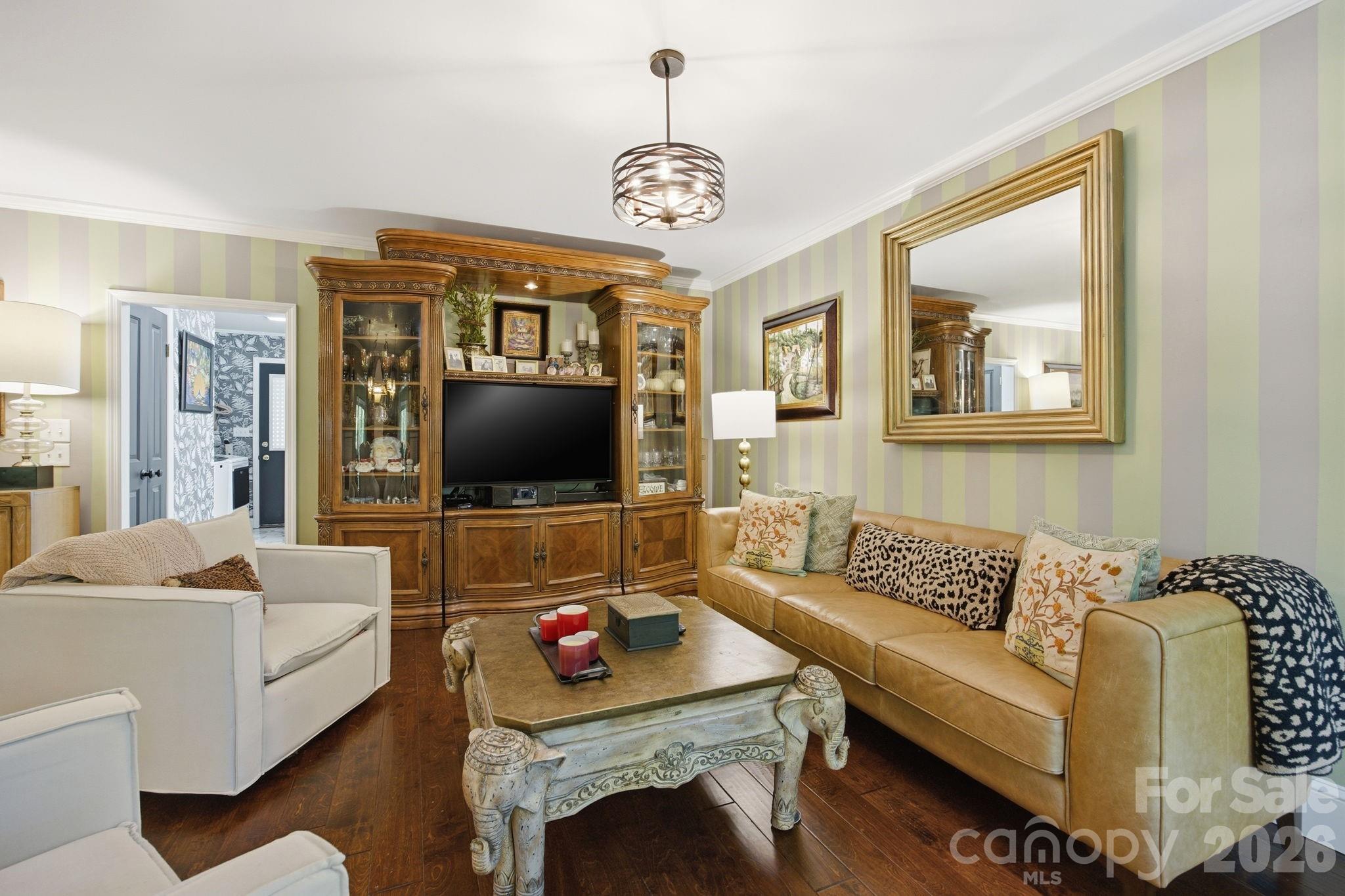 Diamond Ridge Condominiums - Residential