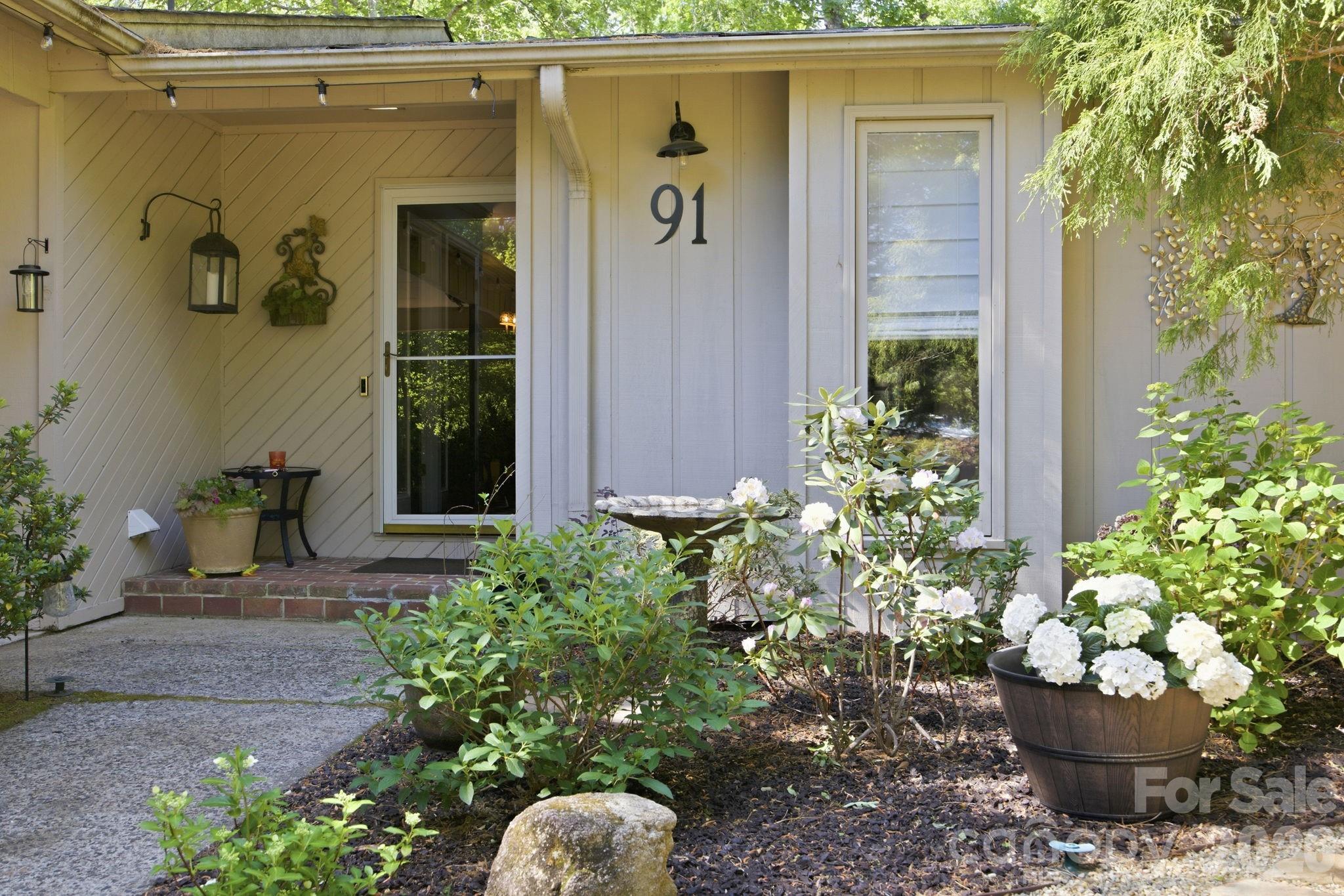 Diamond Ridge Condominiums - Residential