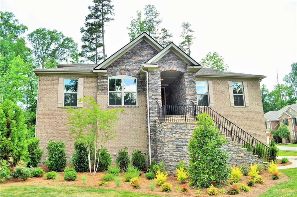 Treetops At Cowans Ford - Residential