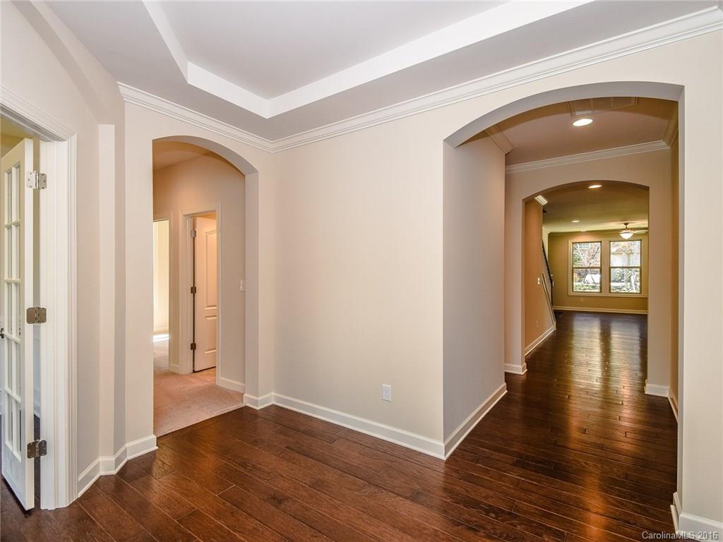 Treetops At Cowans Ford - Residential