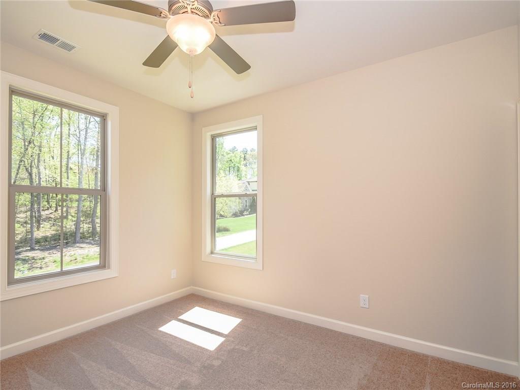 Treetops At Cowans Ford - Residential