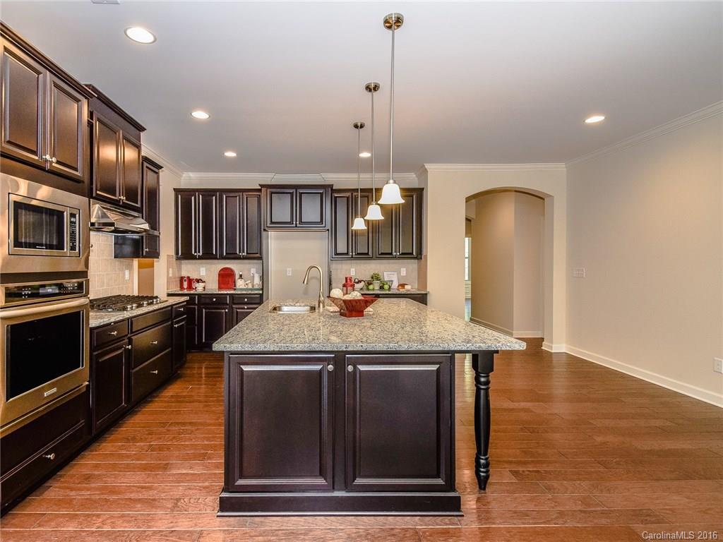 Treetops At Cowans Ford - Residential