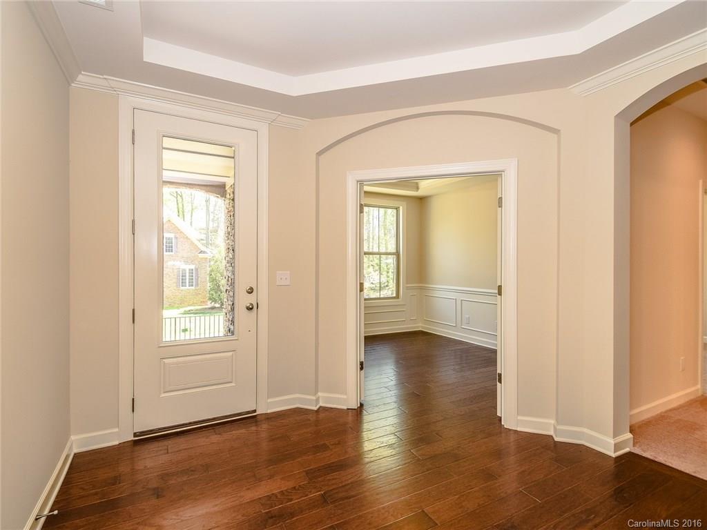 Treetops At Cowans Ford - Residential