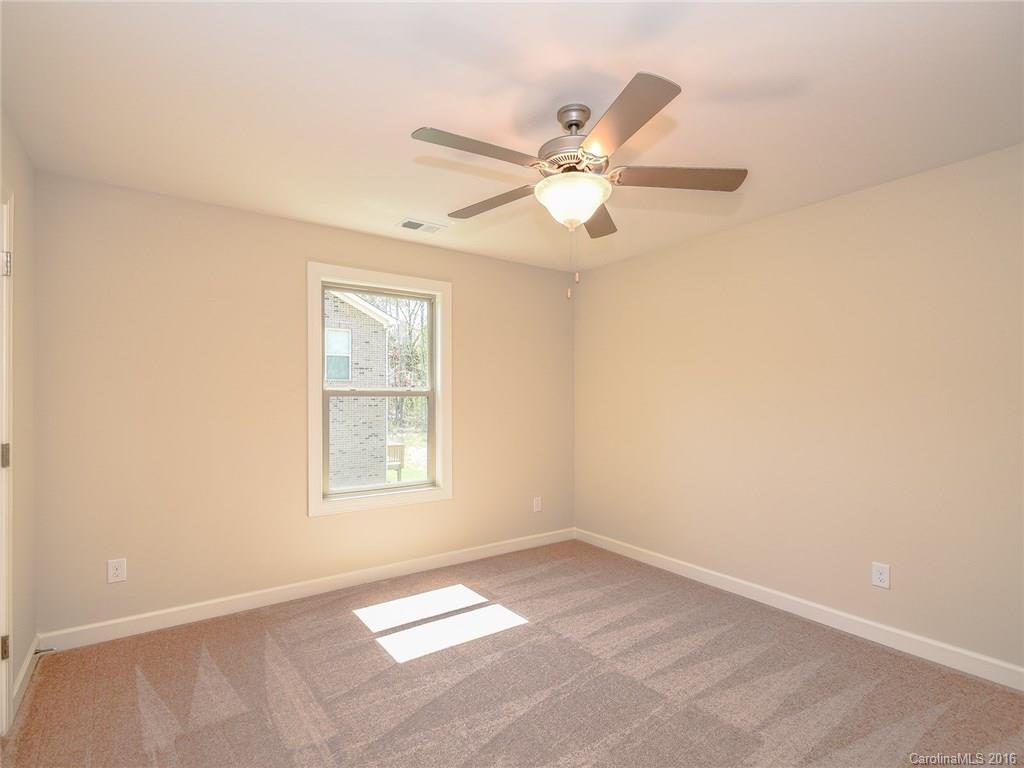 Treetops At Cowans Ford - Residential