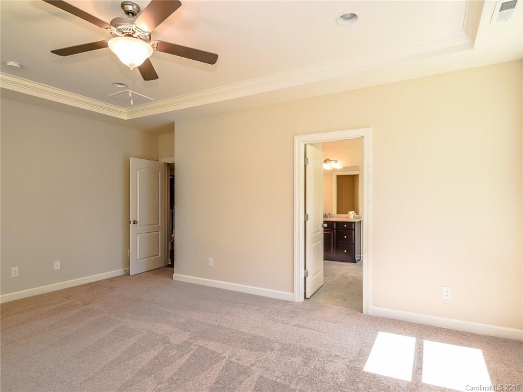 Treetops At Cowans Ford - Residential