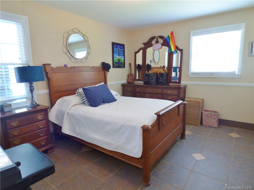 Laurelwood - Residential