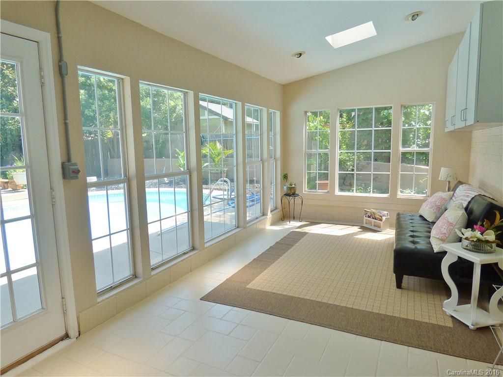 Laurelwood - Residential