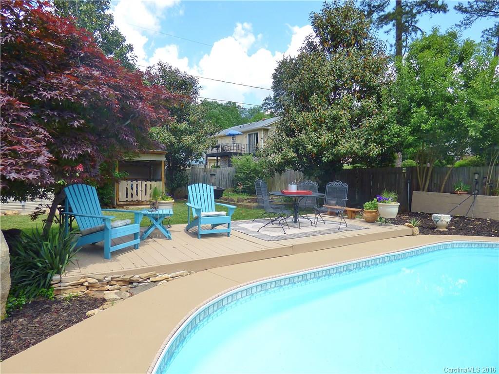 Laurelwood - Residential