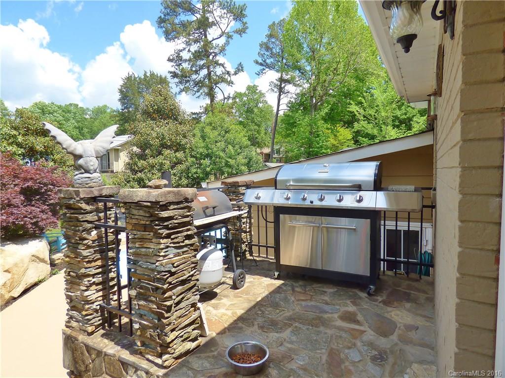 Laurelwood - Residential