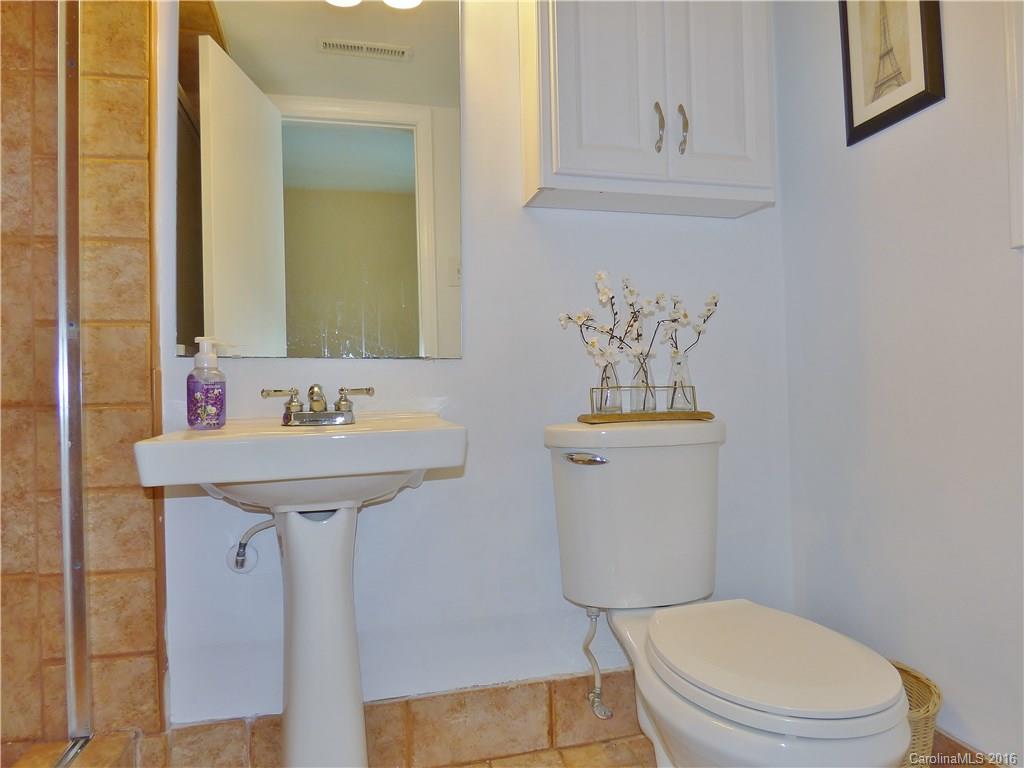 Laurelwood - Residential