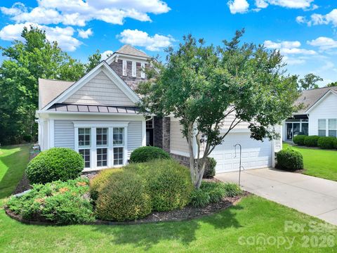 Photo of 15184 Legend Oaks Court, Fort Mill, SC 29707 (MLS # 4388069)