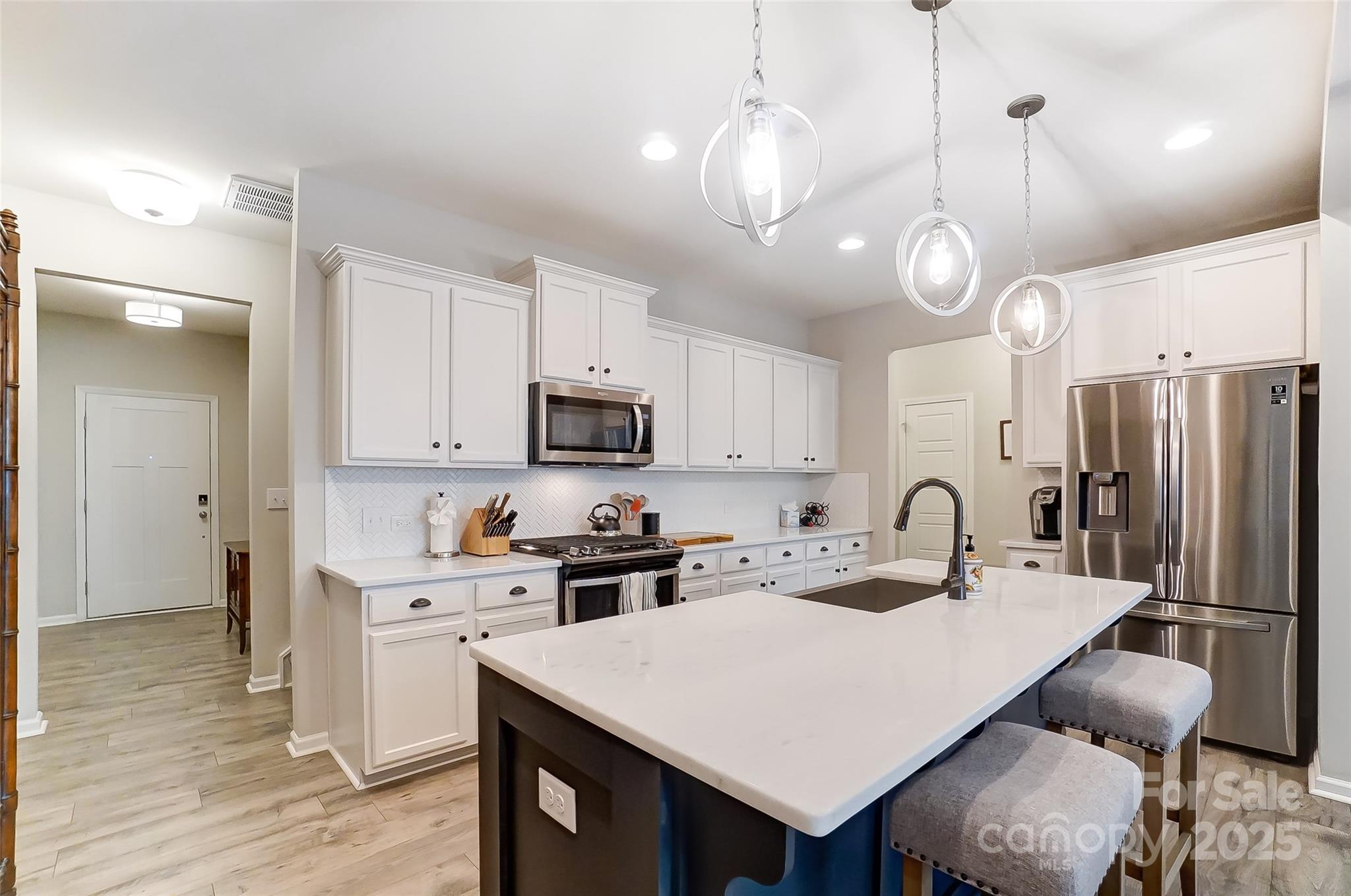 1133 Streamside Lane