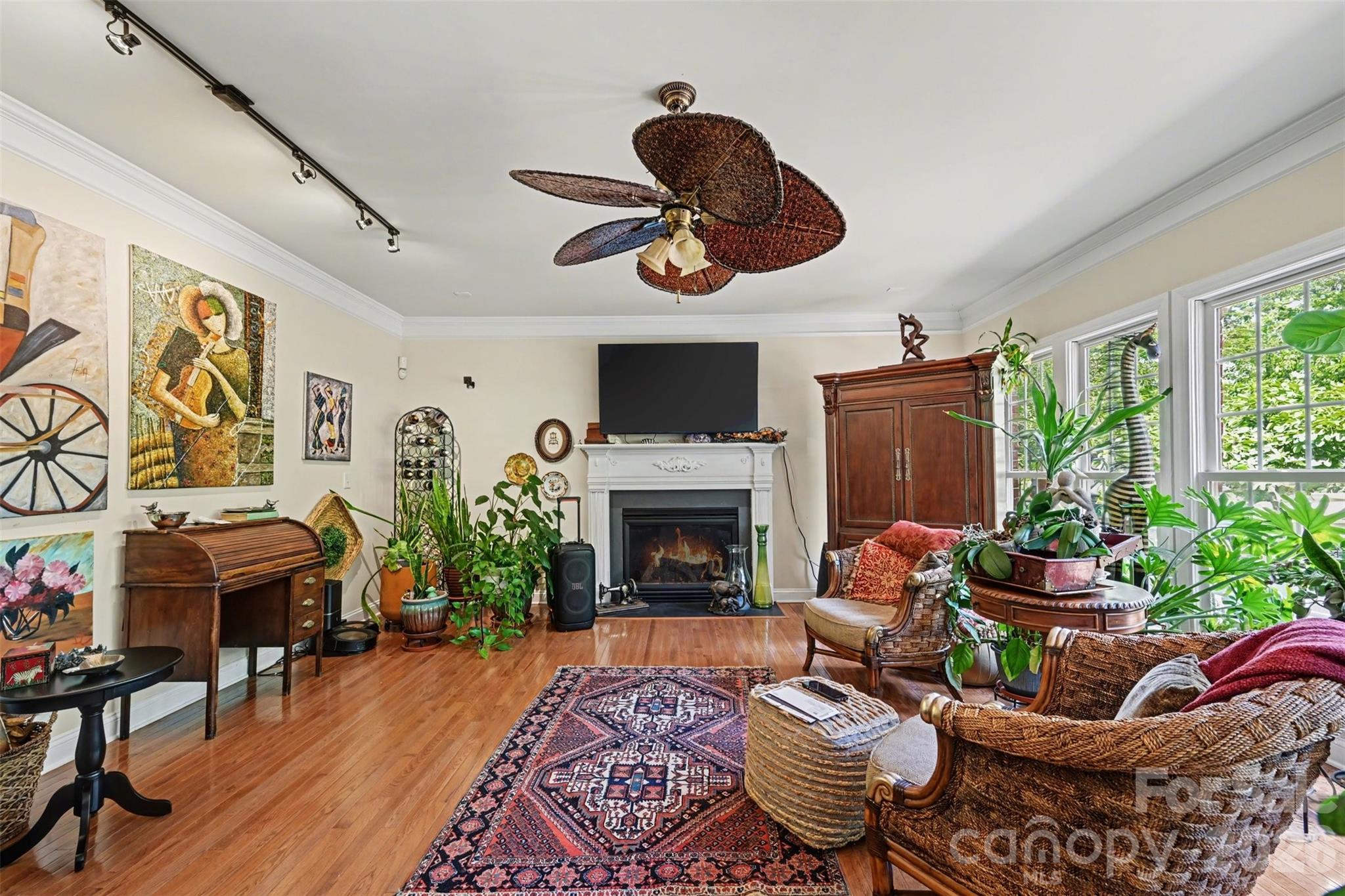 Regent Park - Residential