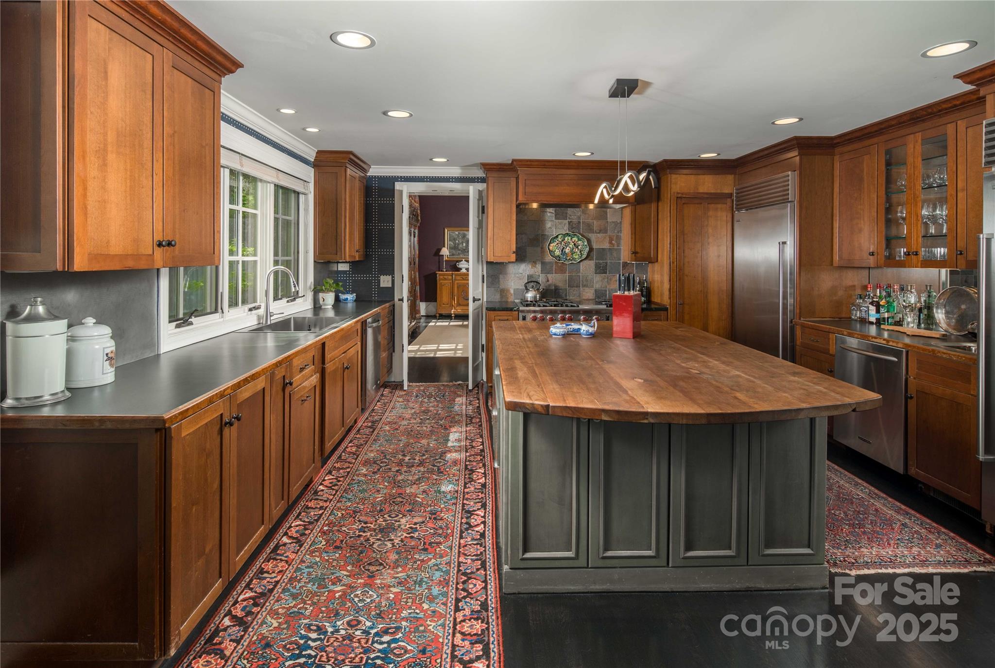 362 Wonderland Trail
