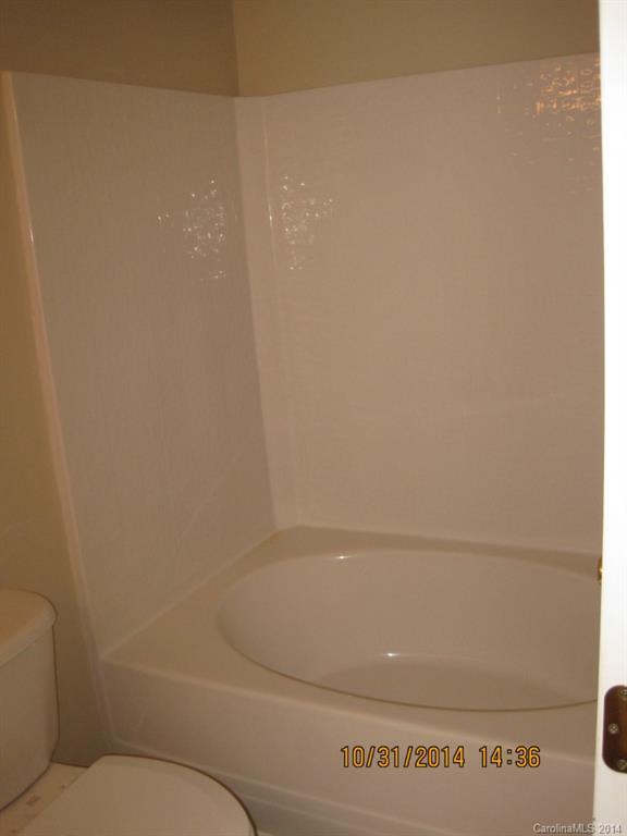 Oakdale Village - Residential Lease