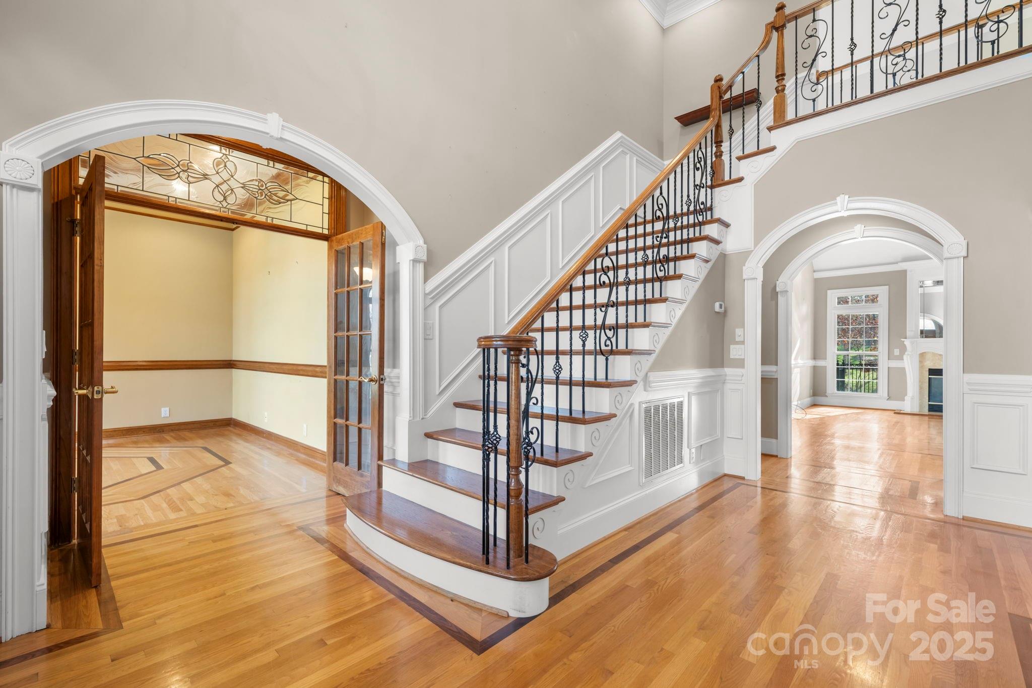 9133 Shorewood Place