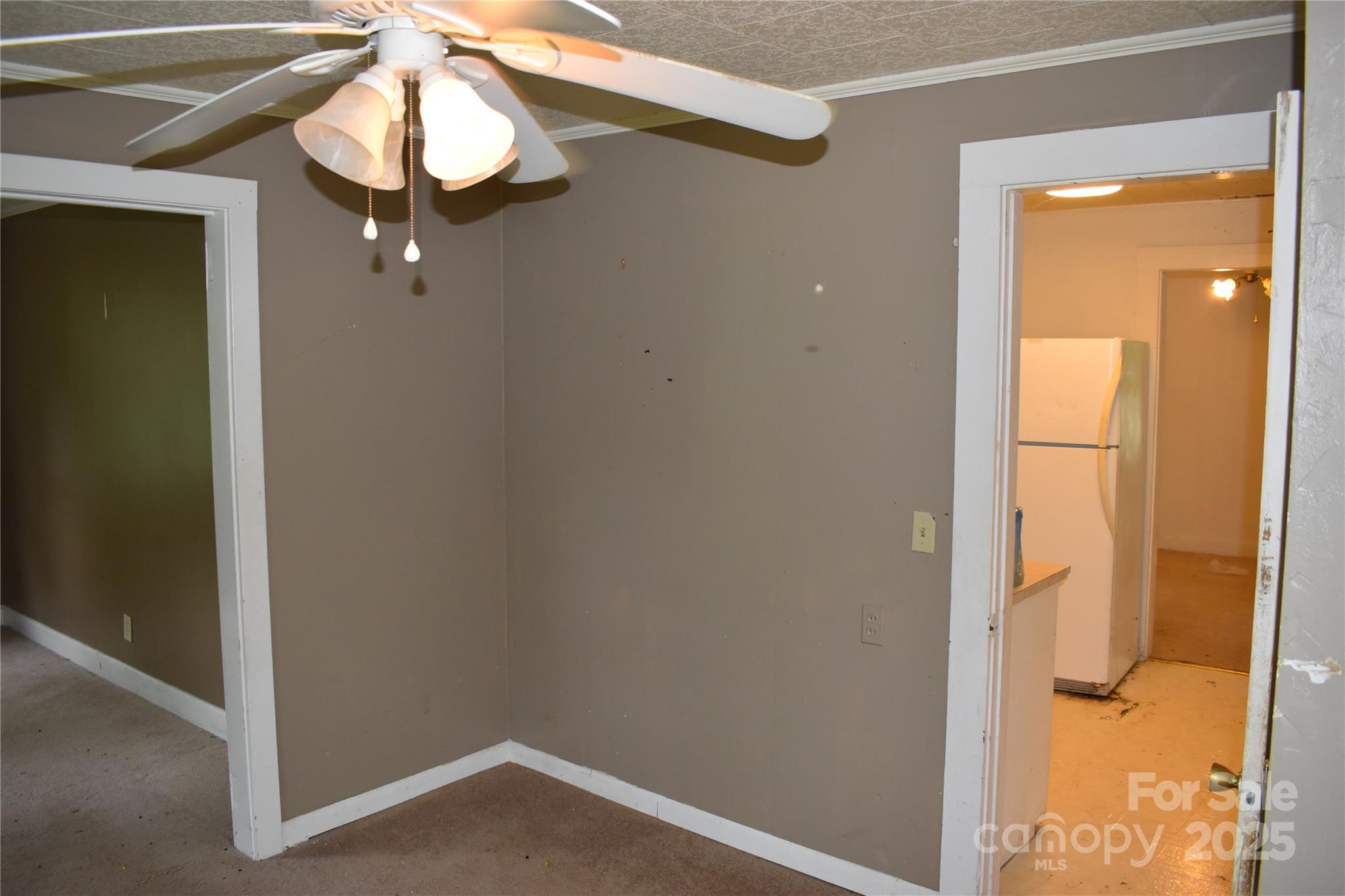 18417 Hwy 221 Highway N