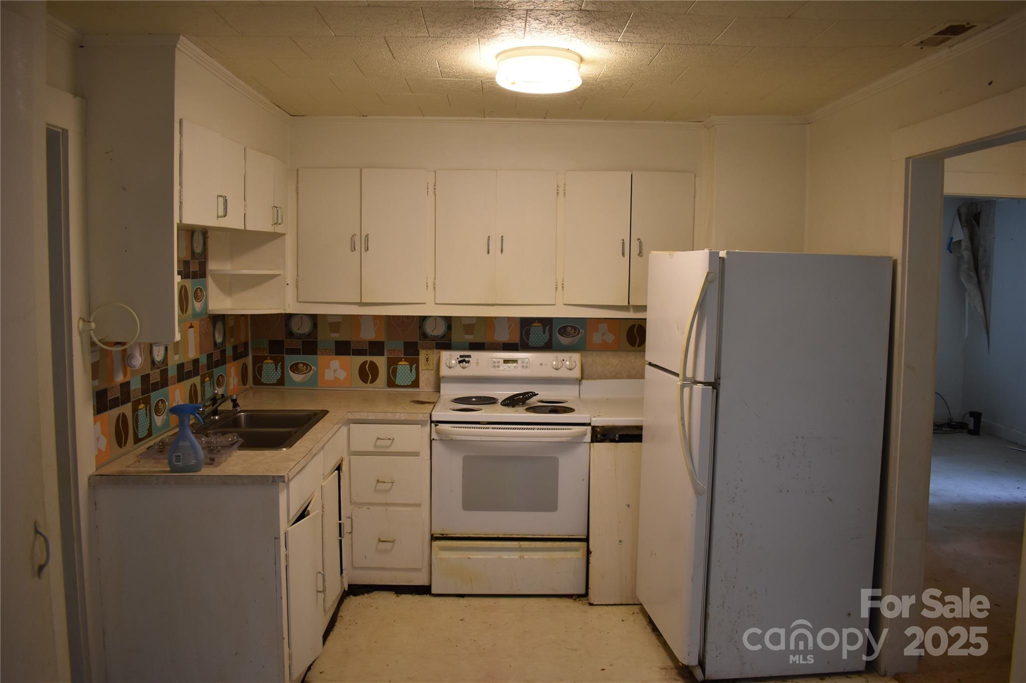 18417 Hwy 221 Highway N