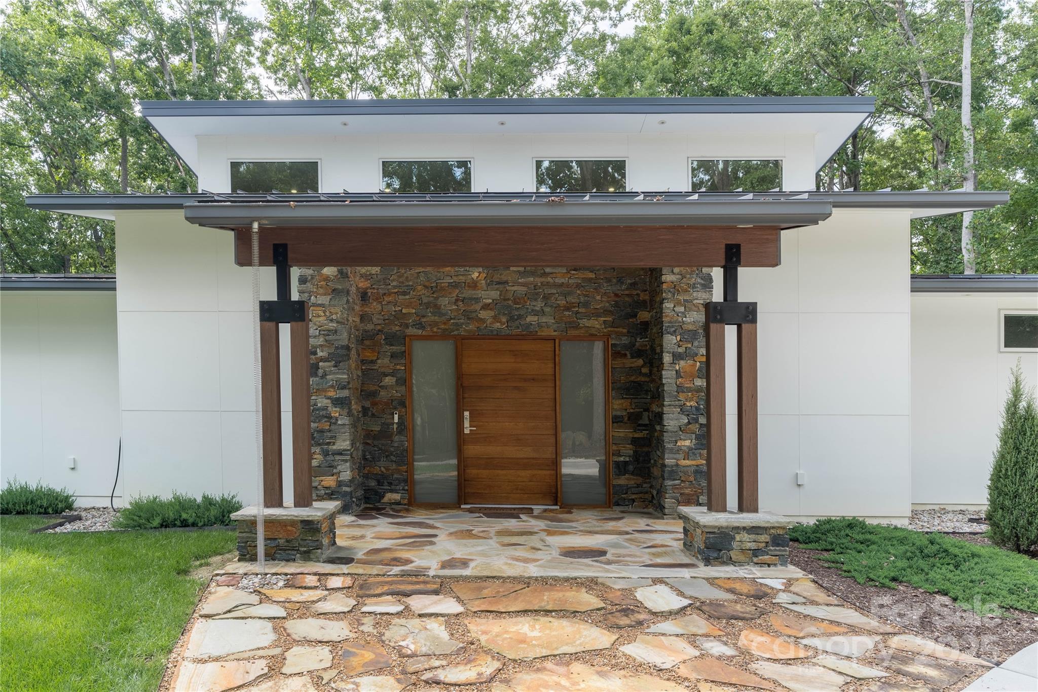 2725 Monarch Drive