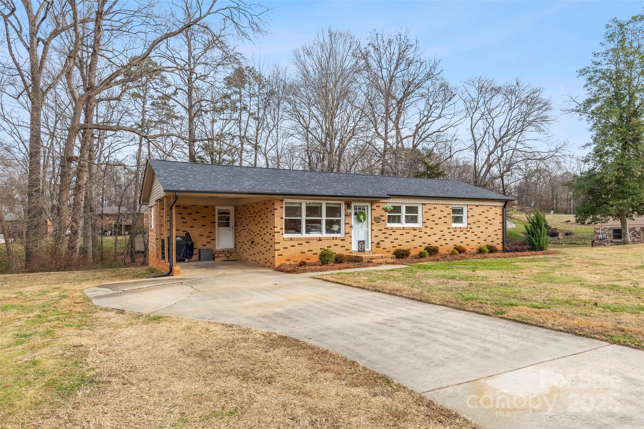 2104 Hollandale Drive