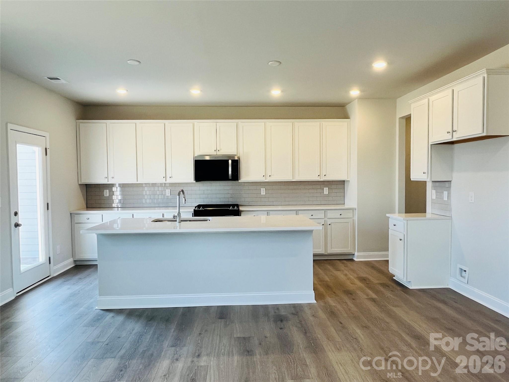 1040 Rocking Horse Road