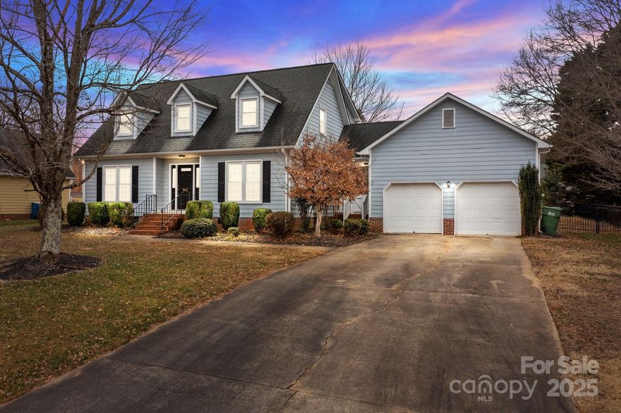 Incredible Location conveniently located close to Historic Mount Holly, The US National White-Water Center, Charlotte Douglas Airport, and Downtown Charlotte NC. Charming home inside an established Deerfield Neighborhood.
Beautiful wood floors run through the sunny open floor plan. Renovated chef's kitchen with quartz countertops, SS appliances, and updated cabinetry.  Open layout with large living room, dedicated dining room, and convenient half bath on the main level.
All bedrooms are located on the 2nd level and feature a spacious primary suite with a stunning custom bathroom, an oversized shower, and dual shower heads.
Exterior amenities include a large, fenced backyard, storage shed, and entertaining patio.
Double detached garage with ample space for parking and storage.
All appliances to convey!