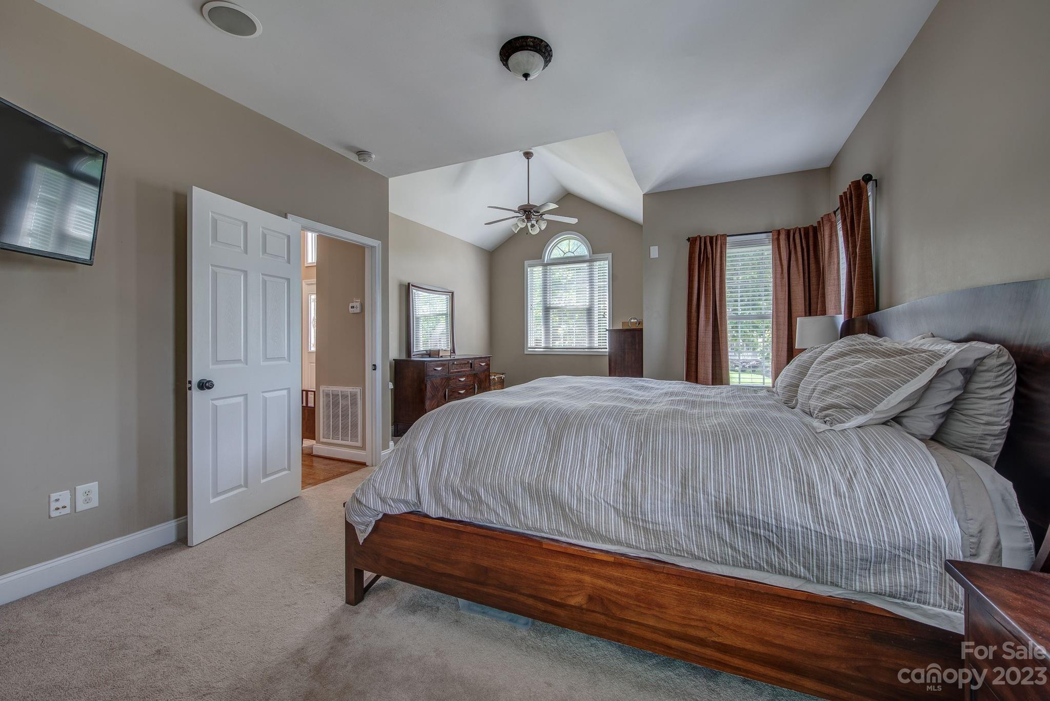 Erskine Woods - Residential