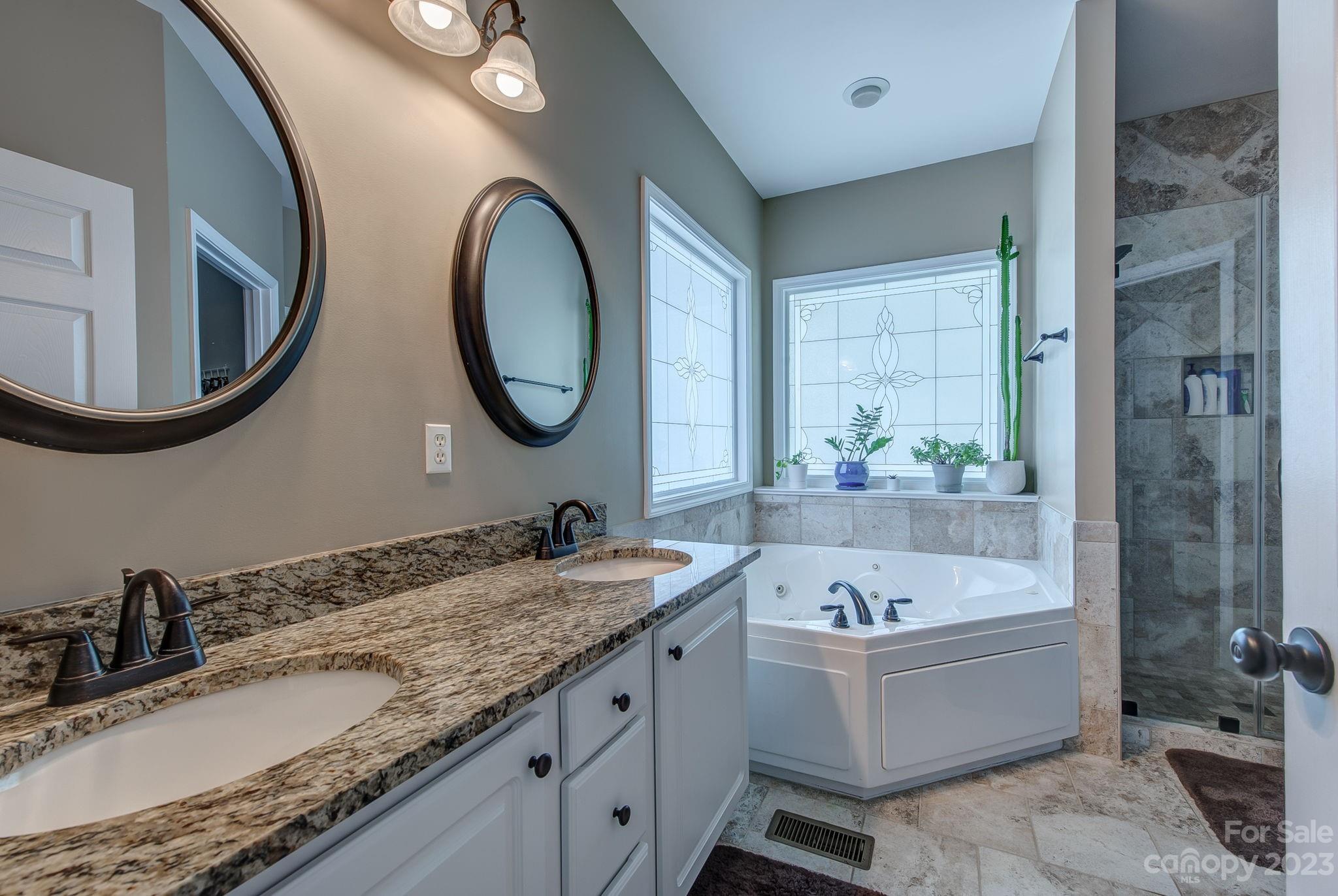 Erskine Woods - Residential