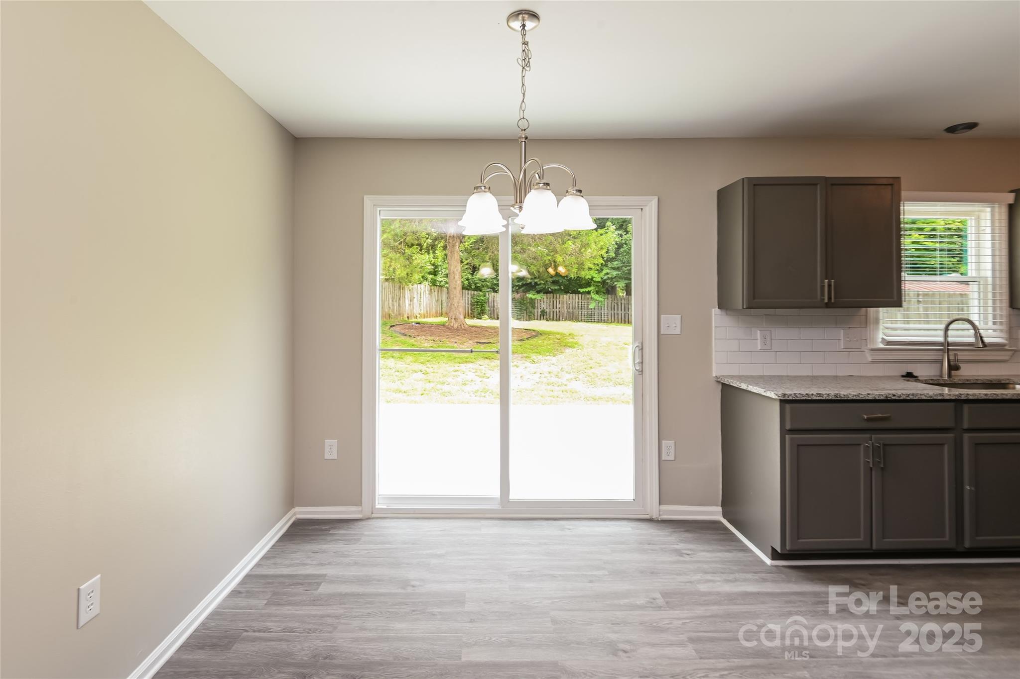 5015 Rivergreen Lane