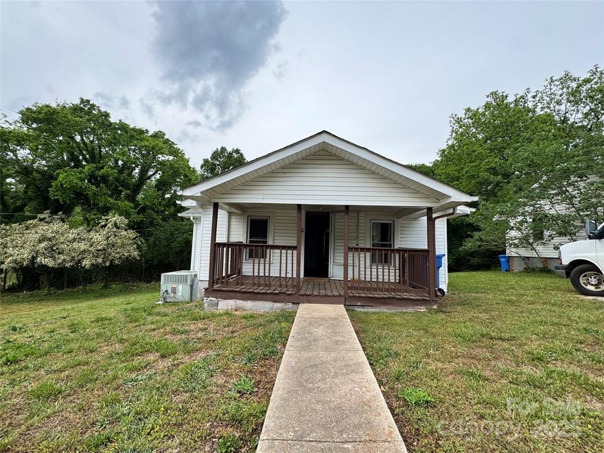 PRICED TO SELL- 2 BD 1 BTH is ready for a first time homeowner or an investor located in the heart of Albemarle within walking distance to downtown, shopping areas and local restaurants. This charming little home offers a COVERED FRONT PORCH, NEW VINYL FLOORS  throughout, NEW KITCHEN AND BATHROOM plus a BACK DECK perfect for entertaining year round to enjoy the beautiful private backyard.
For the outdoor lovers Badin Lake and Lake Tillery are outside within 20 to 37 mins in Stanly County.  This home is a perfect addition to your investment portfolio. More pictures to come.
This home needs some repairs.