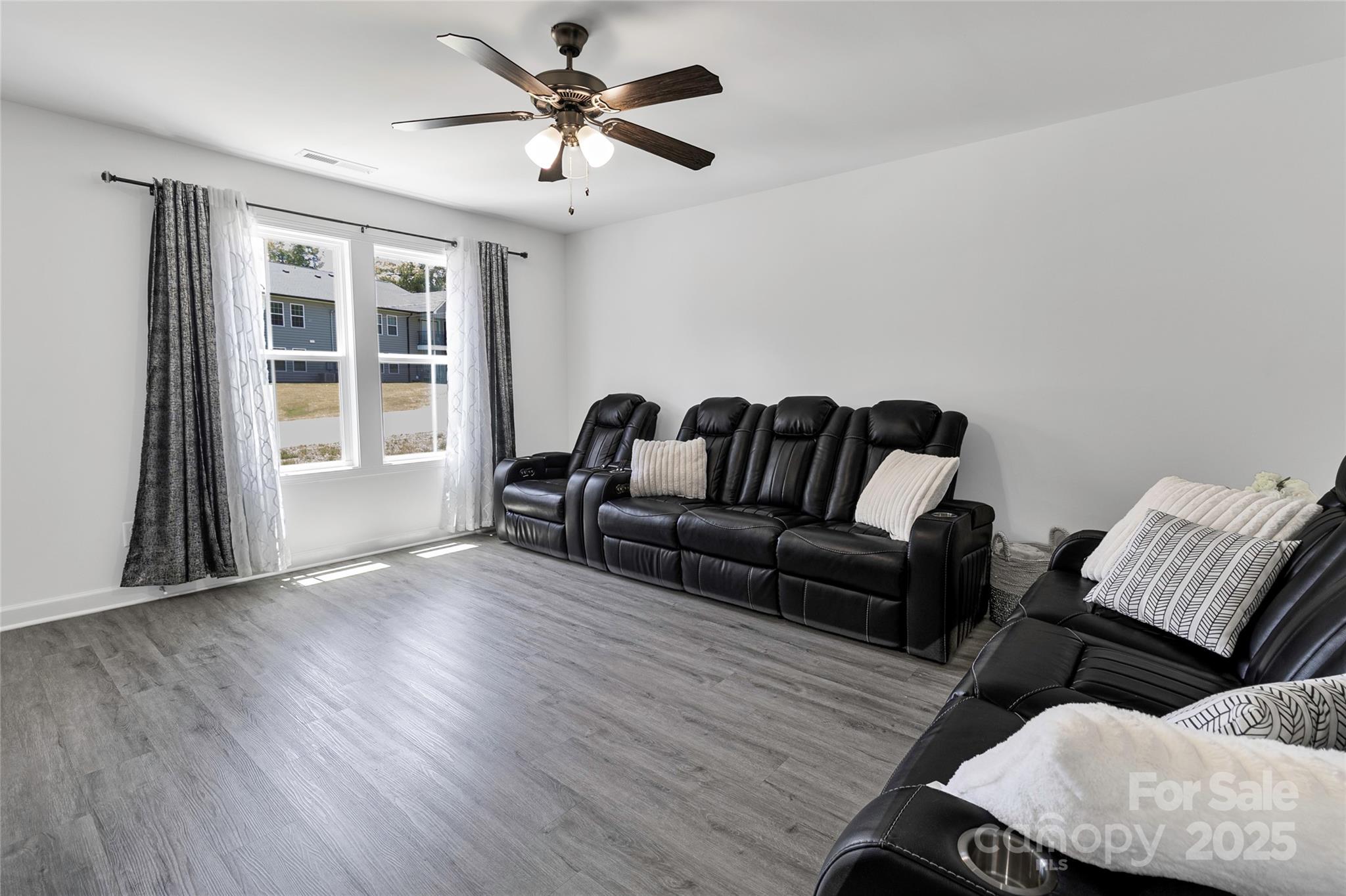 1903 Midwood Drive