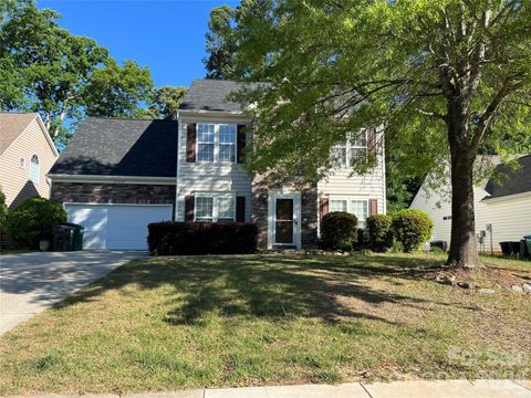 Photo of 7709 Greylock Ridge Road #18, Matthews, NC 28105 (MLS # 4374056)
