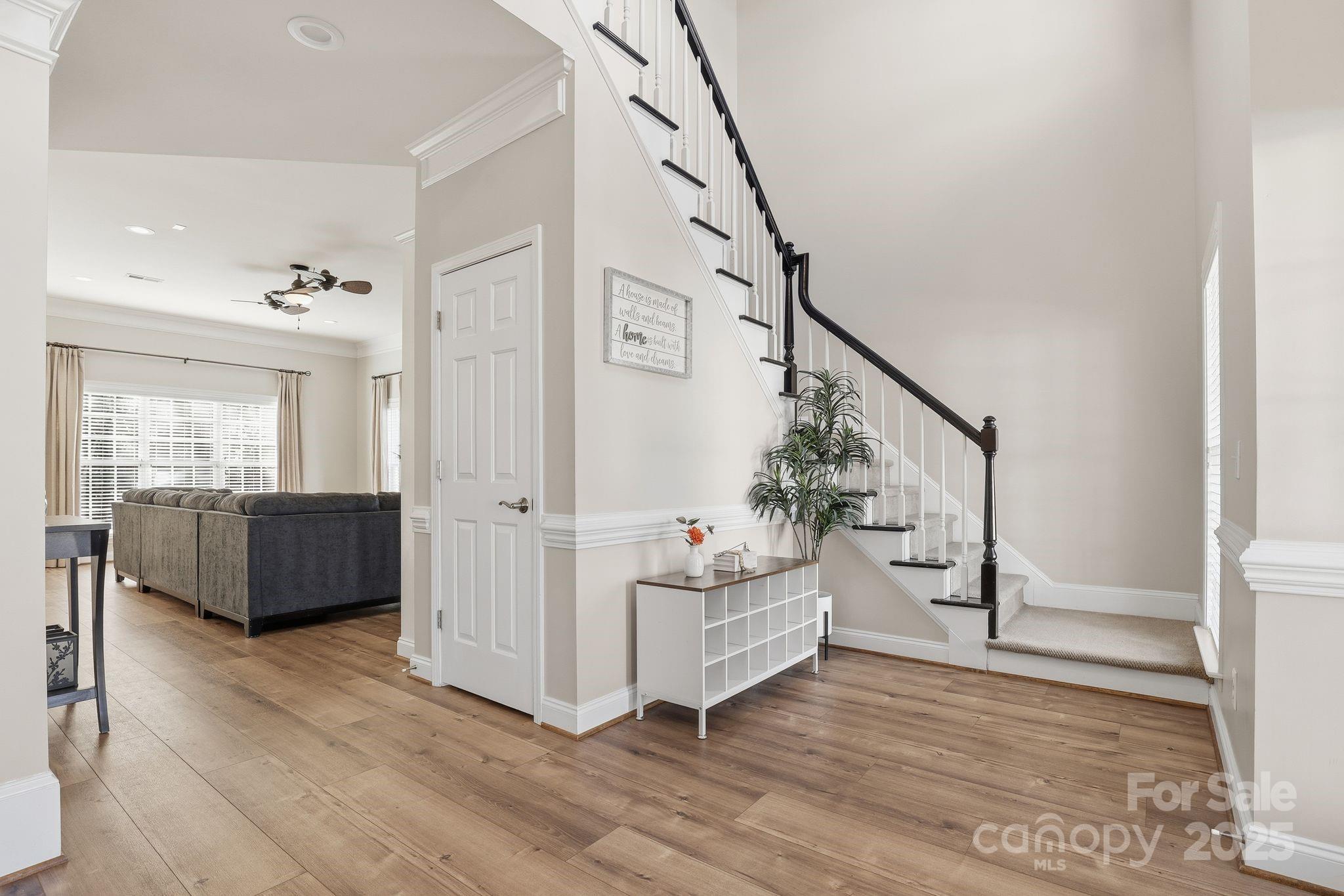 2566 Roswell Court NW