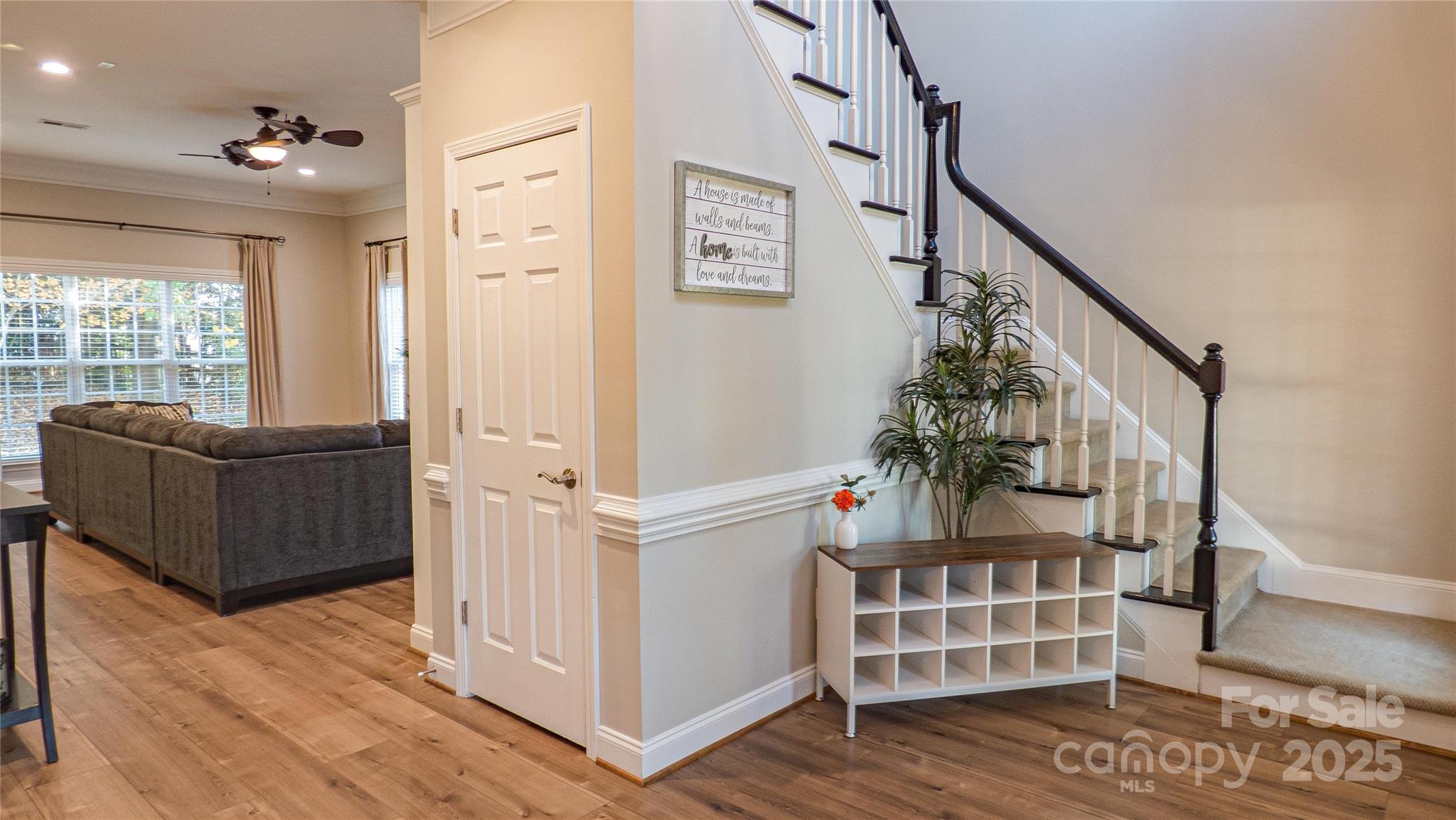 2566 Roswell Court NW