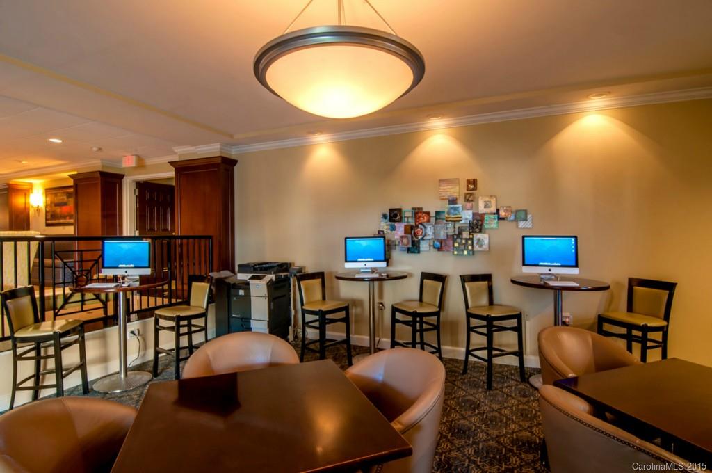 Fifth and Poplar - Residential Lease