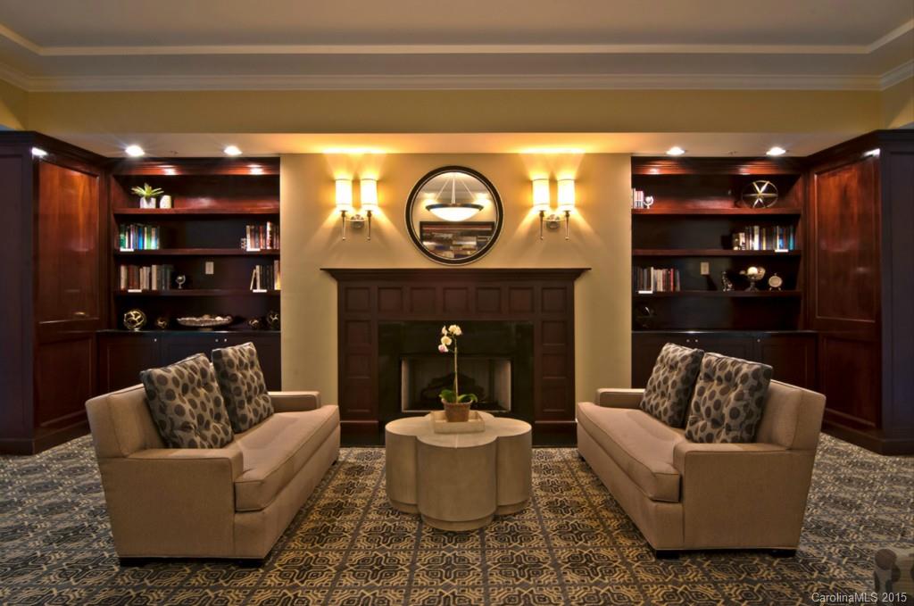 Fifth and Poplar - Residential Lease