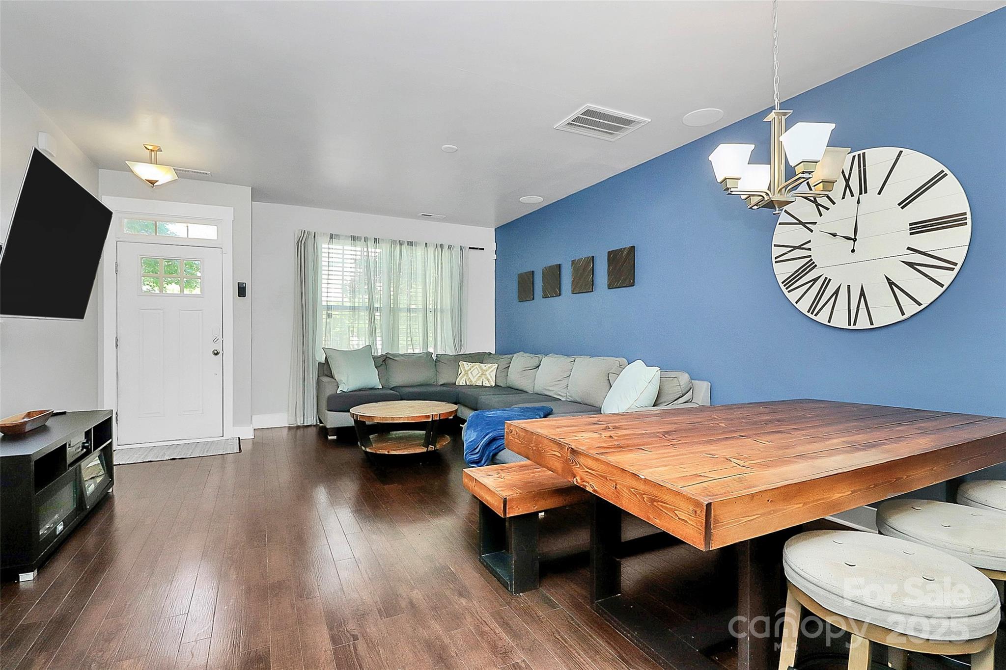 2726 Tranquil Oak Place