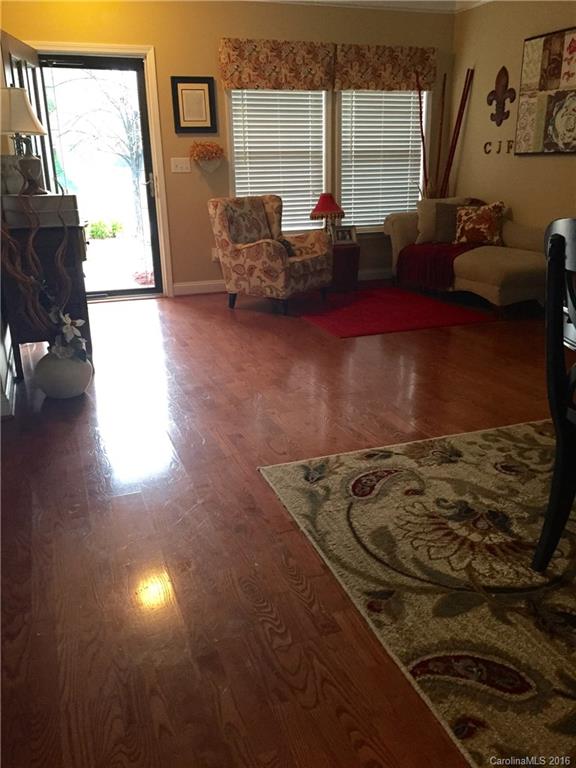 English Trails - Residential