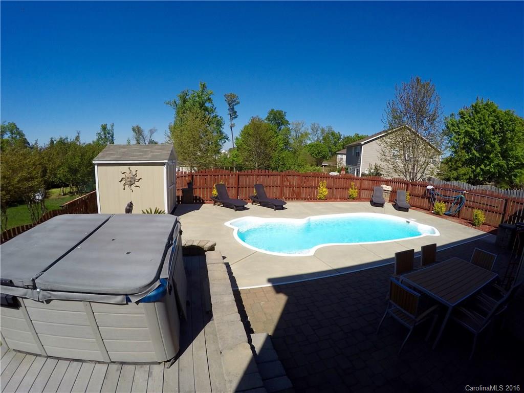 English Trails - Residential