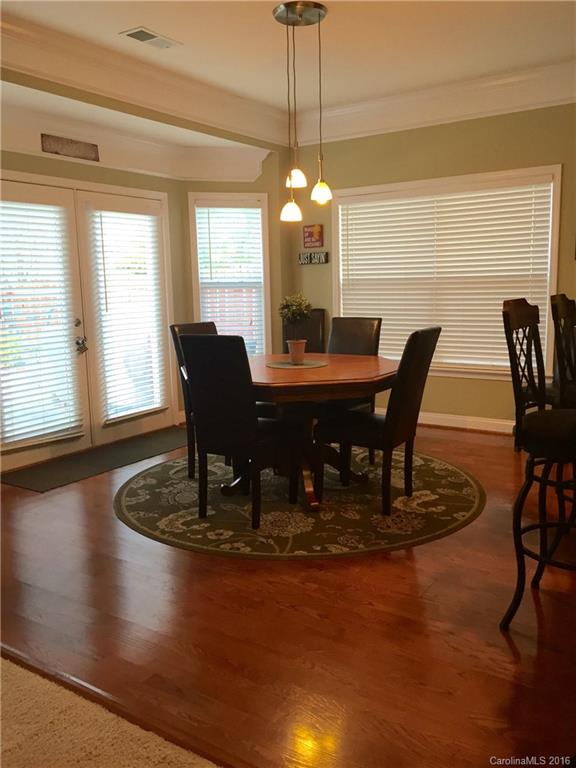 English Trails - Residential