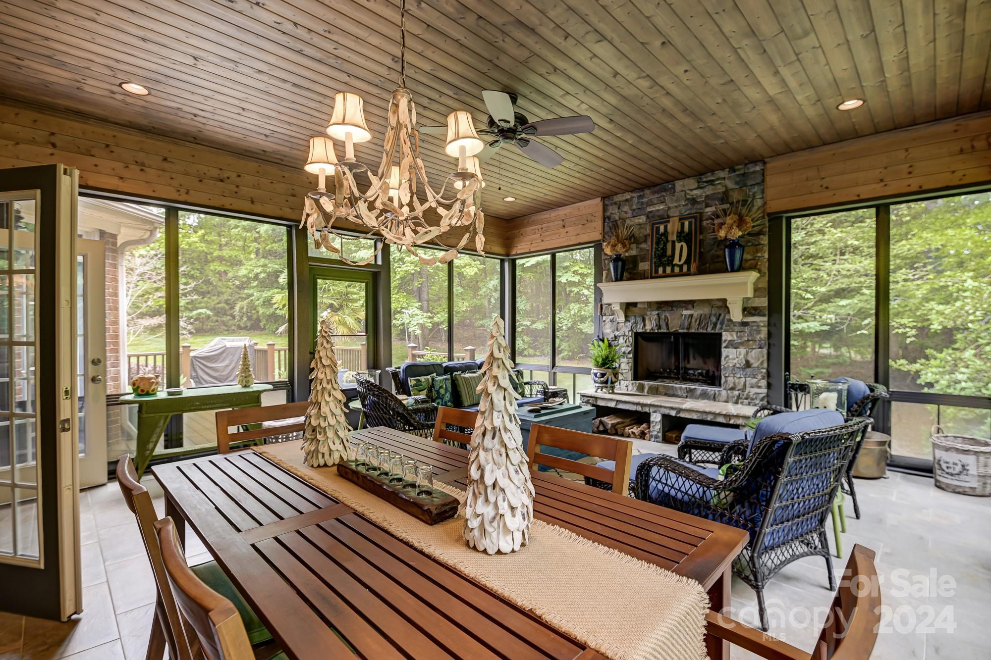 Laurel Creek - Residential