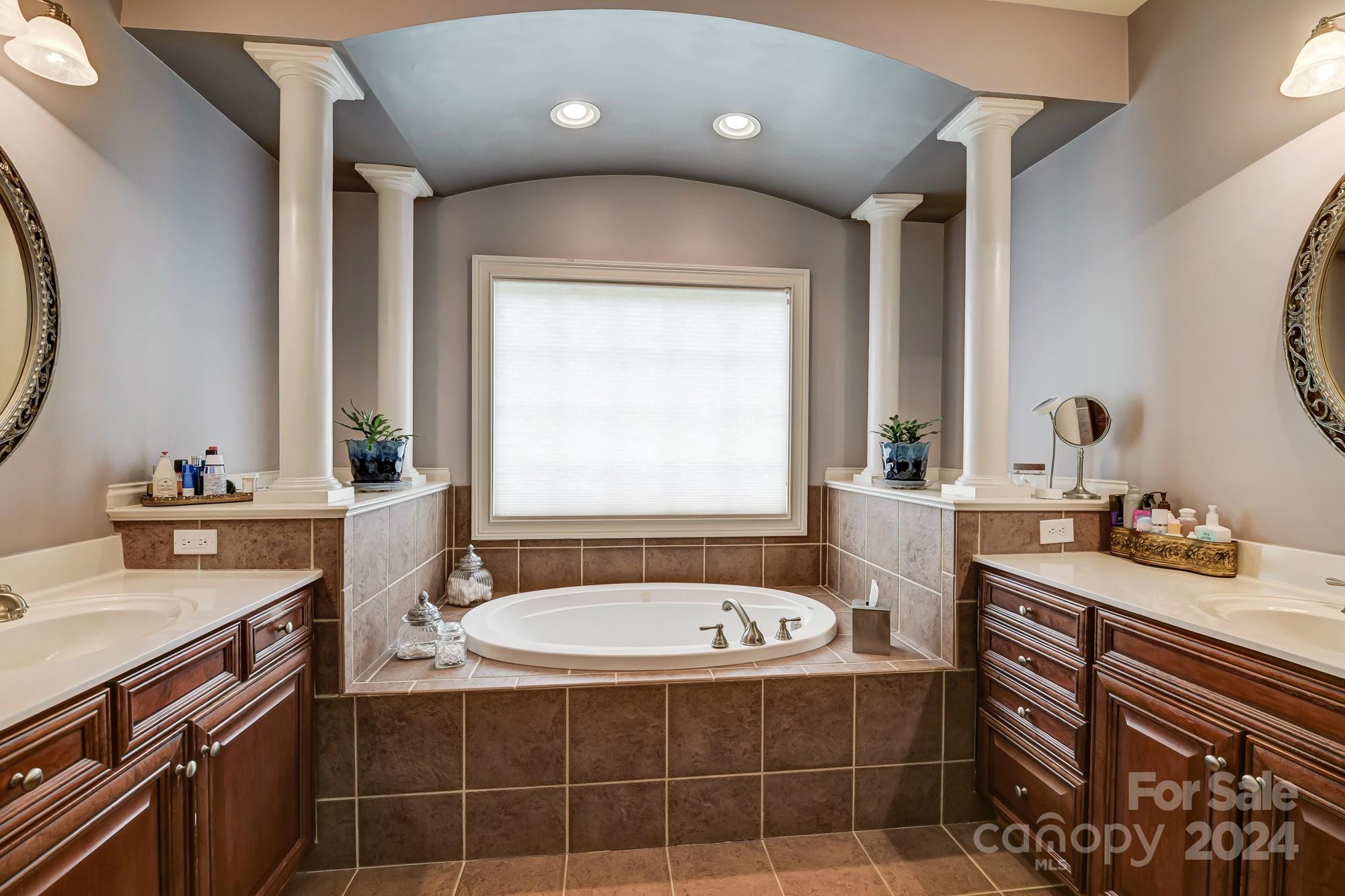 Laurel Creek - Residential