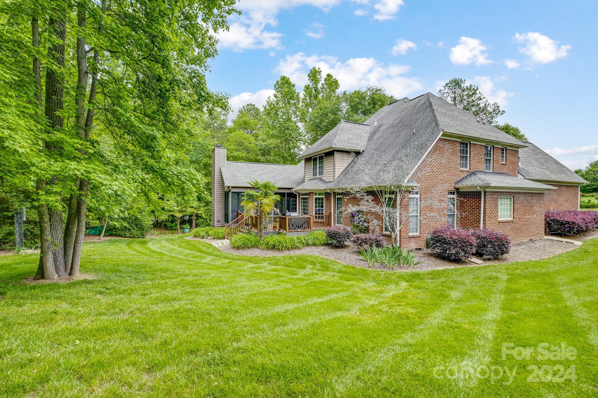 Laurel Creek - Residential