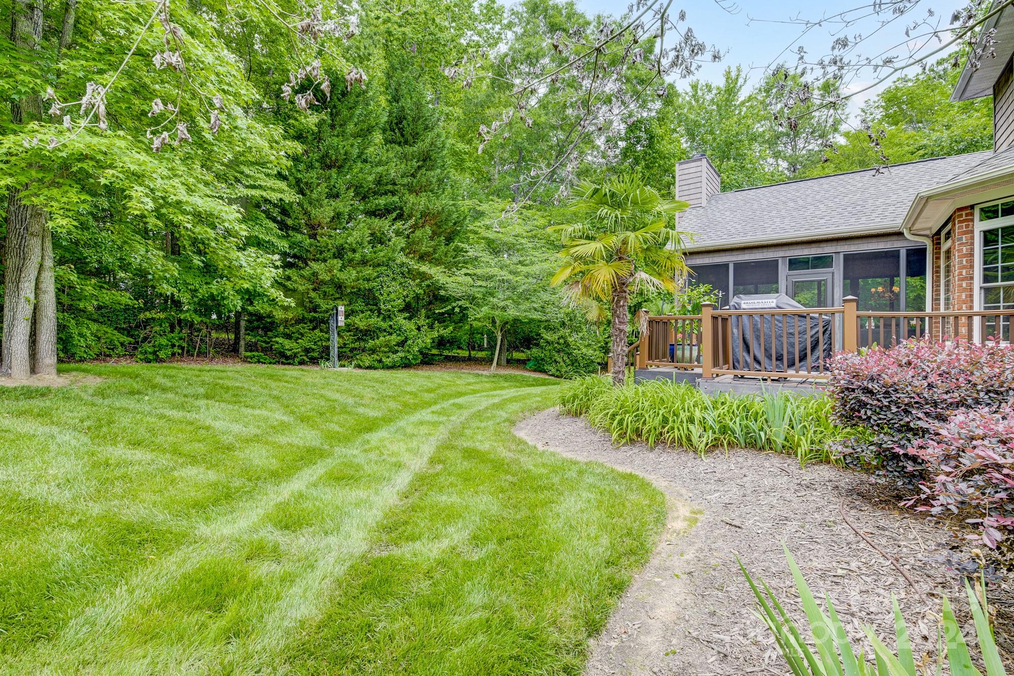 Laurel Creek - Residential