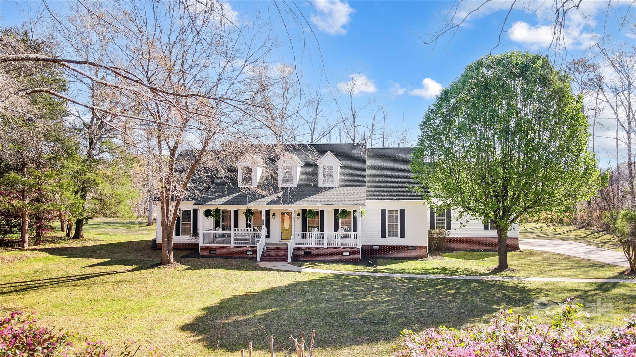 737 Sanside Drive