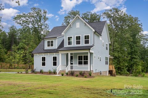 A home in Clover