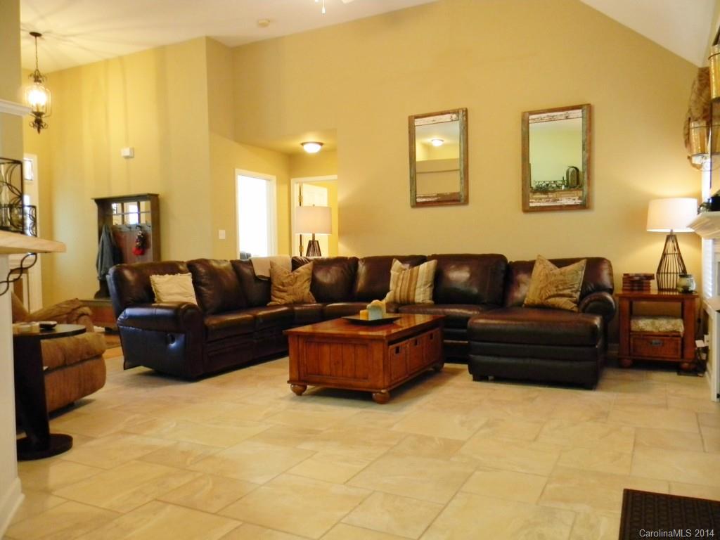 Henrys Orchard - Residential