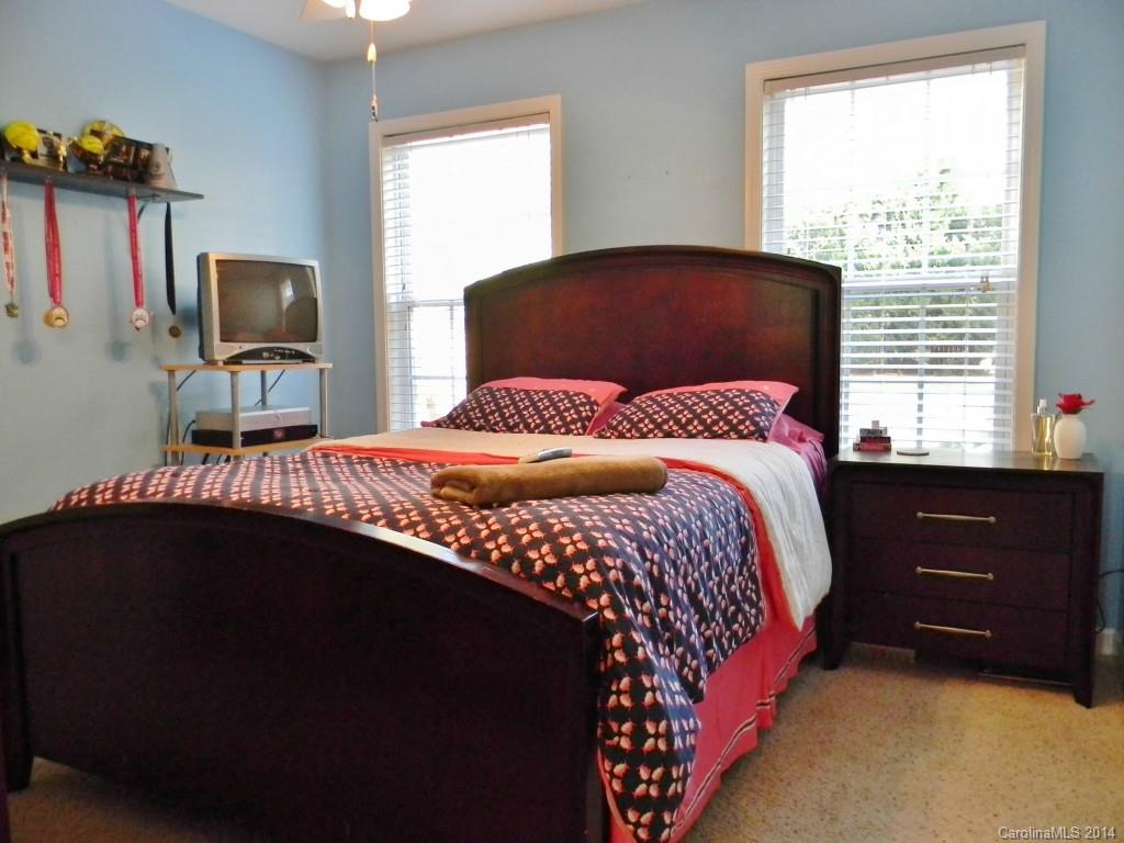 Henrys Orchard - Residential